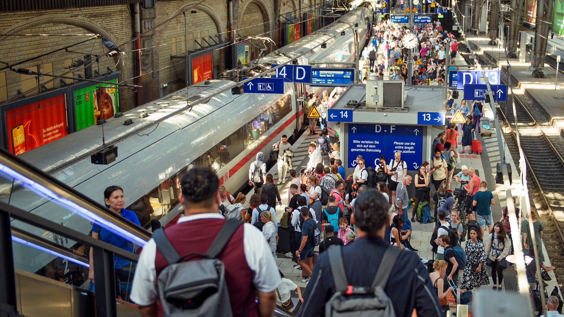 Kabelbrände in Hamburg sorgen für Probleme im Bahnverkehr