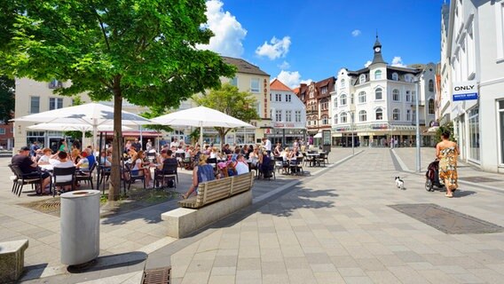 Einkaufsstraße Sachsentor in Hamburg-Bergedorf. © picture alliance / Bildagentur-online/Ohde 