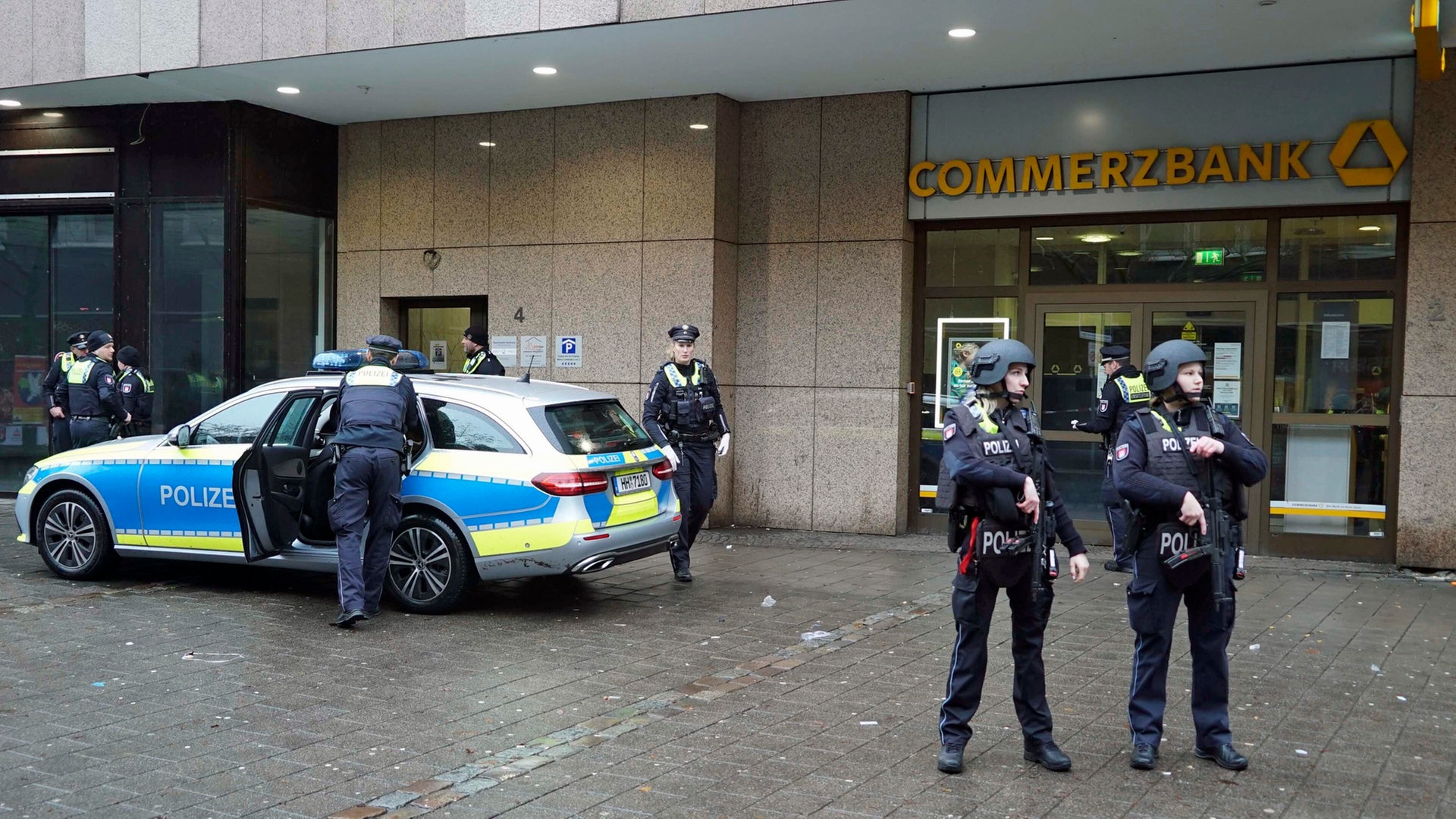 Polizeieinsatz nach Überfall auf Geldtransporter in Billstedt