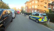 Notarzt, Rettungsdienst und Polizei in der Straße Hauskoppel in Billstedt © TV News Kontor 