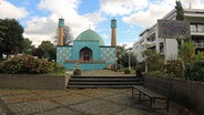 Die blaue Moschee (Imam-Ali-Moschee) an der Hamburger Außenalster. © NDR Foto: Carolin Fromm