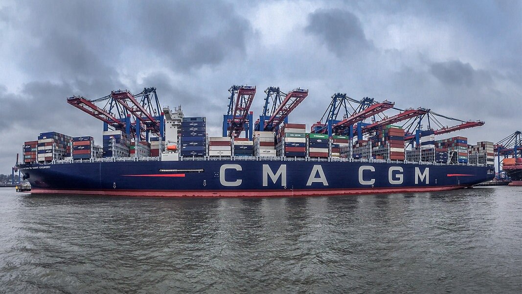 Bislang Grosster Frachter Im Hamburger Hafen Ndr De Nachrichten Hamburg