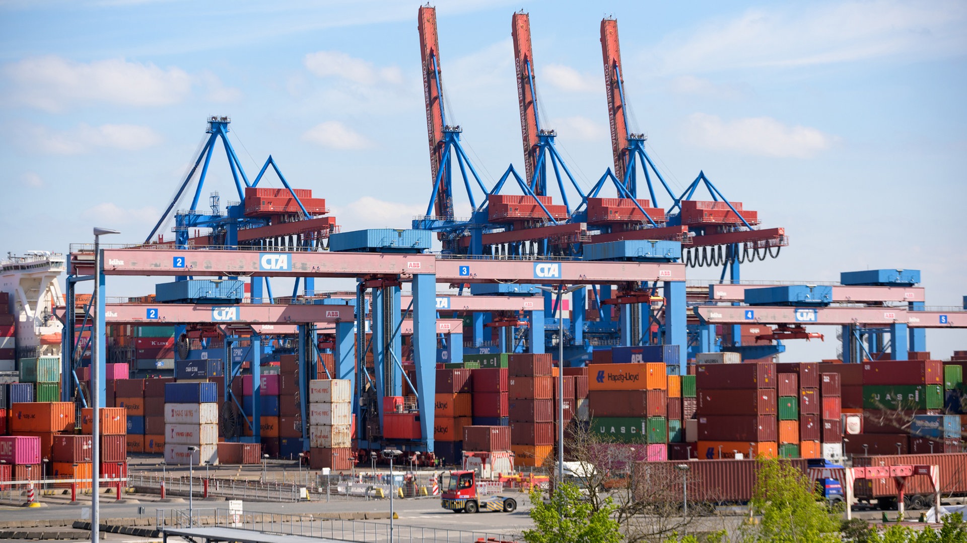 Einbruchserie im Hamburger Hafen: Schon rund 40 Festnahmen