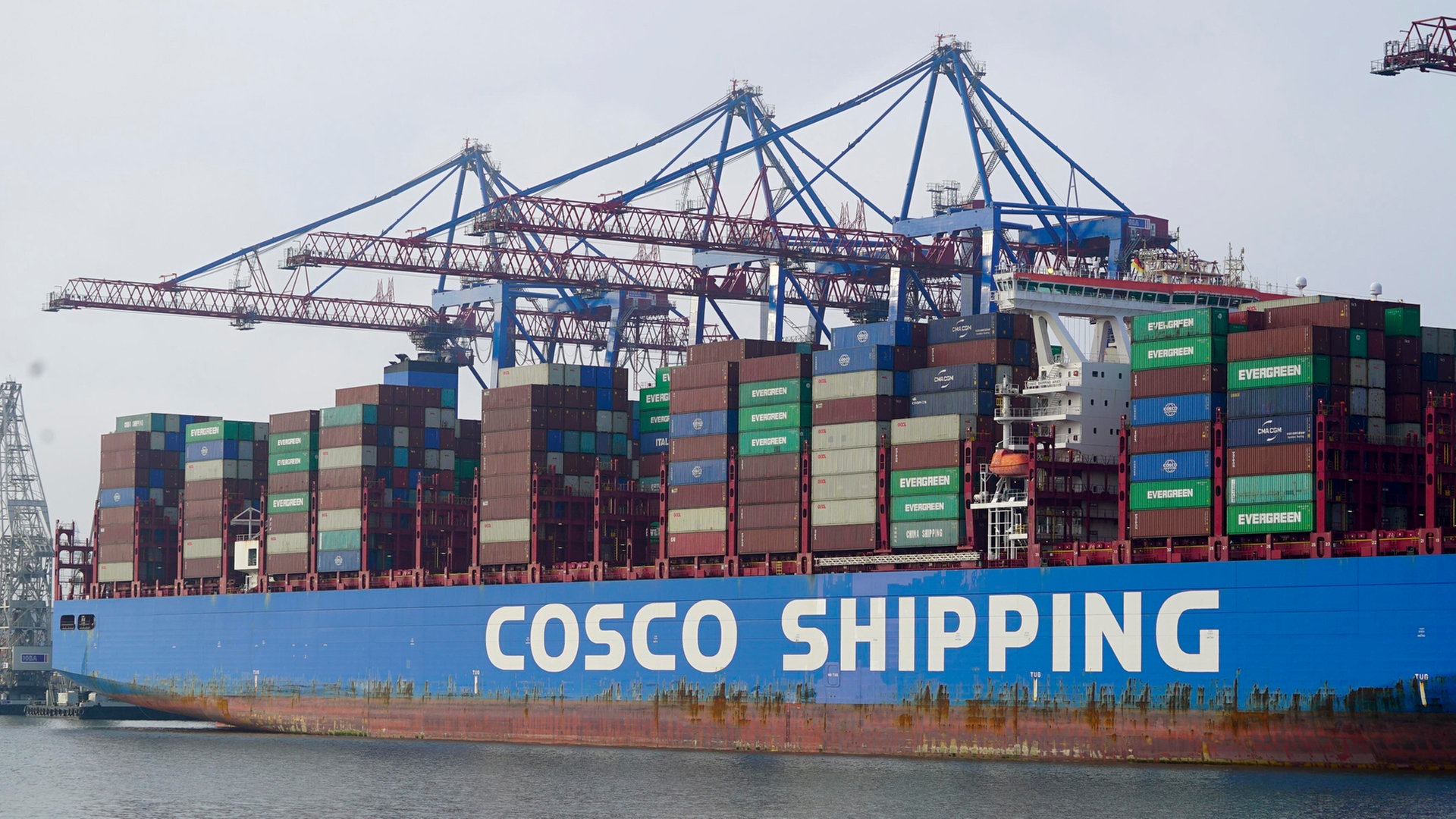 Cosco-Einstieg in Hamburger Hafen weiter ungewiss