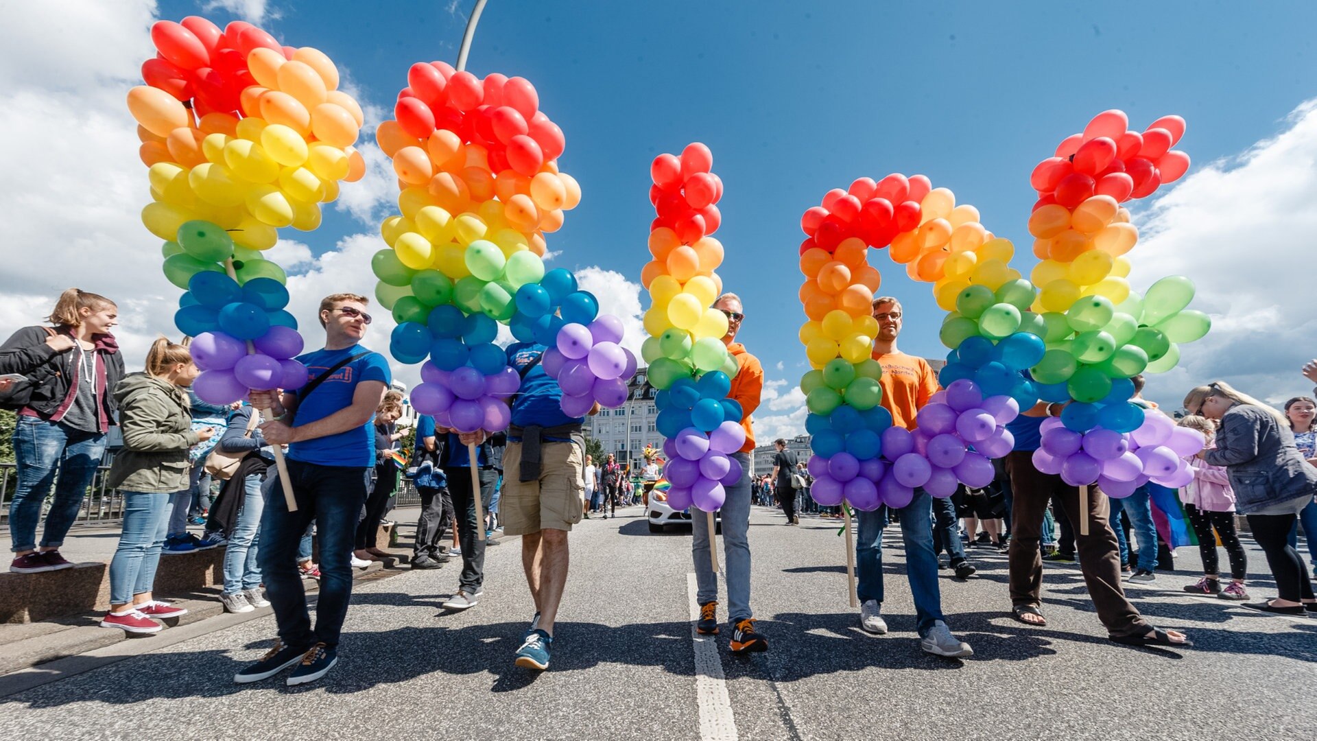 250.000 Menschen werden zur CSD-Demo in Hamburg erwartet