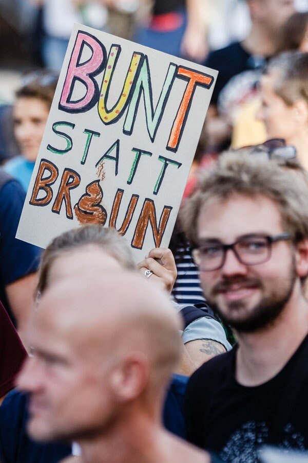 Tausende Protestieren Gegen Rechte Kundgebung Ndr De Nachrichten Hamburg