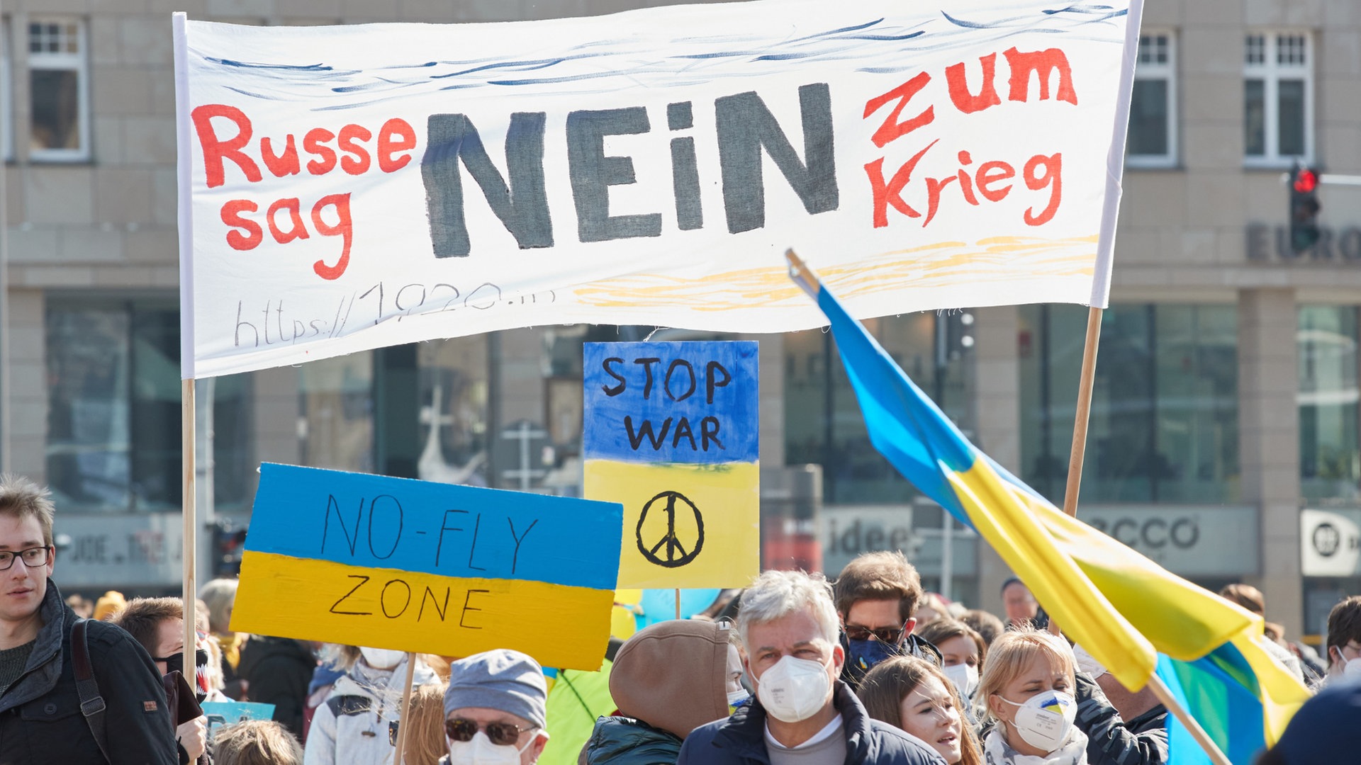 Zwei Demonstrationen gegen den Ukraine-Krieg in Hamburg