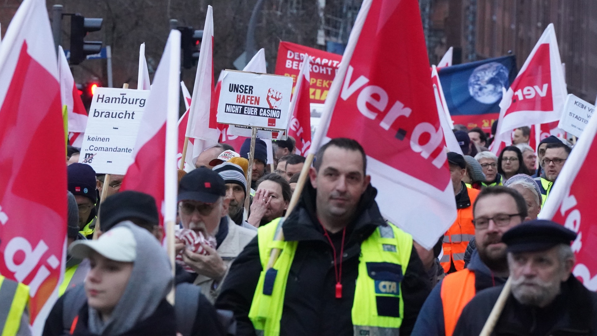 MSC-Einstieg bei der HHLA: Demonstration in der Speicherstadt