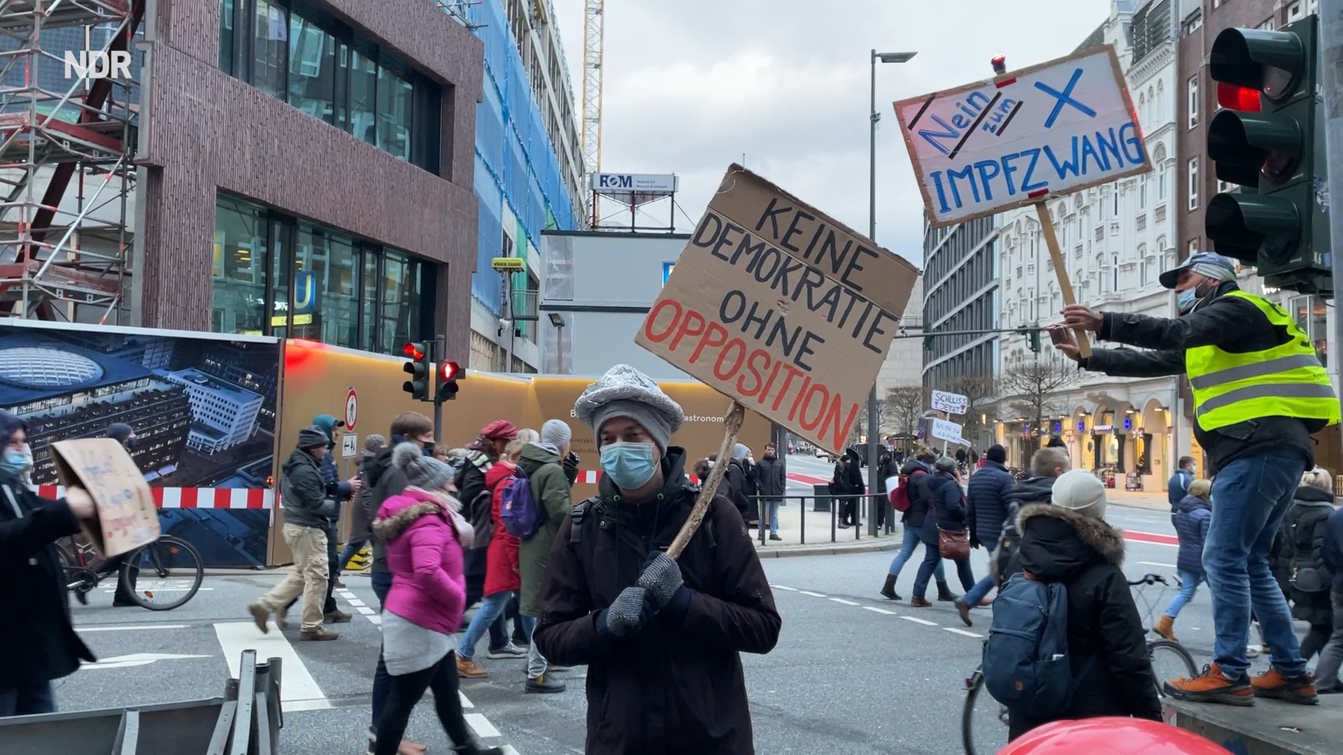 Hamburg: Polizei verbietet erneut Demo gegen Corona-Politik