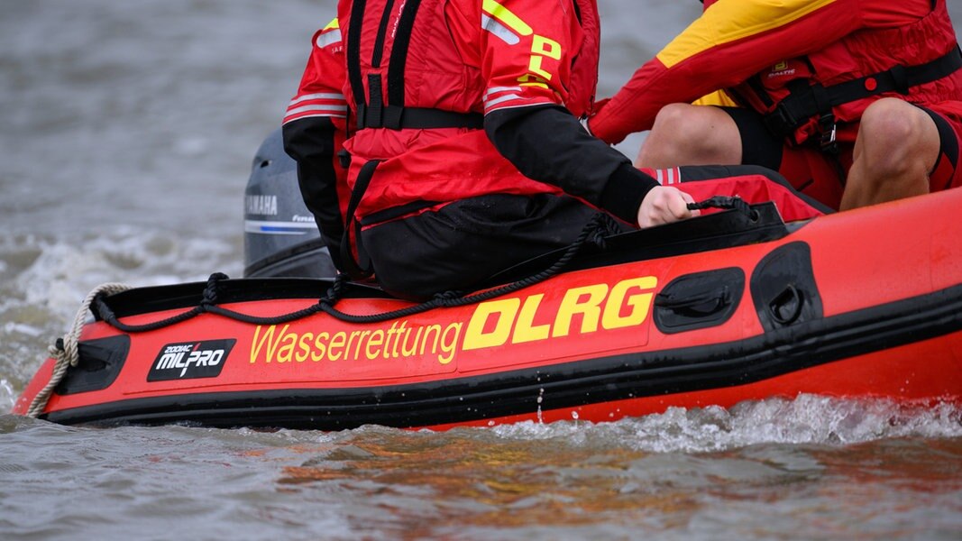 Schwimmerin in der Elbe löst Großeinsatz in Hamburg aus