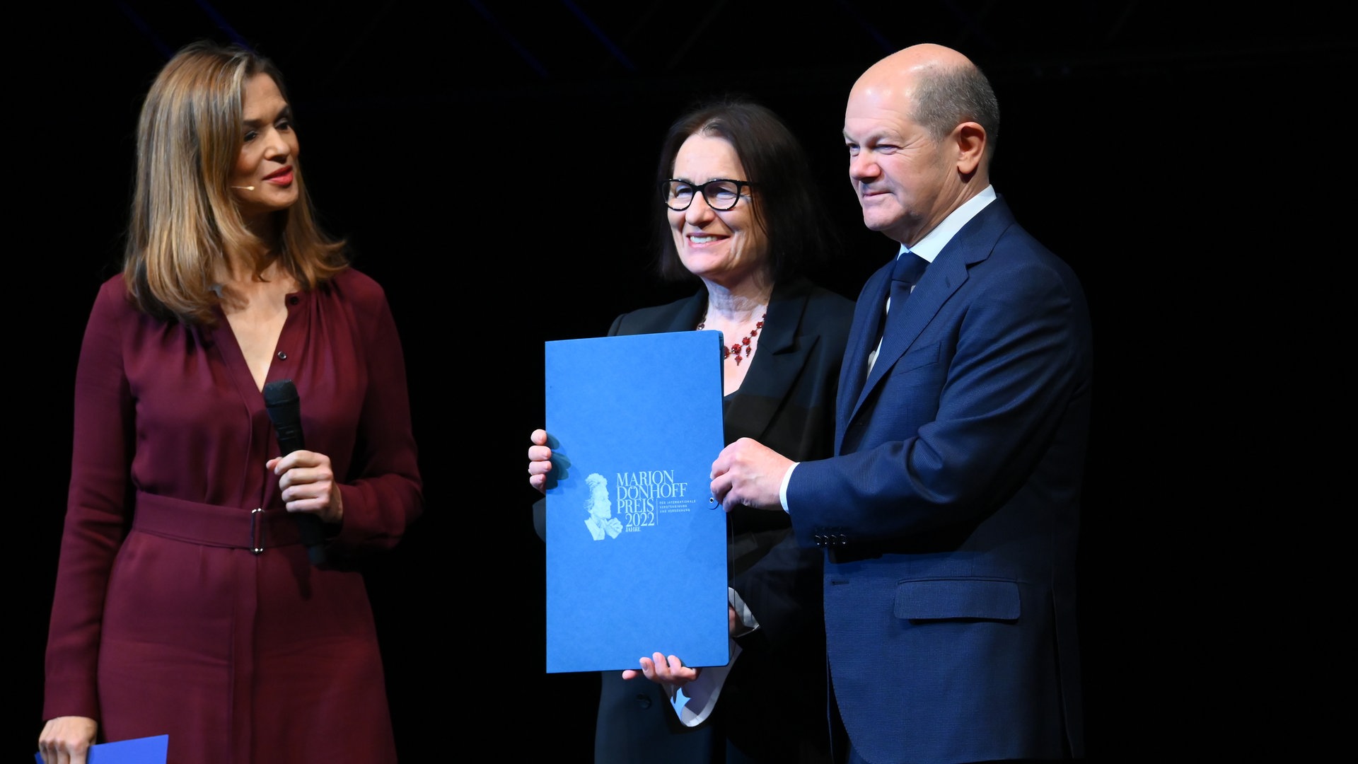 Marion Dönhoff Preis für Memorial-Mitgründerin Scherbakowa