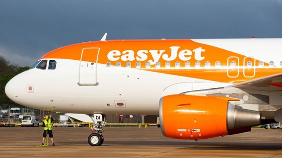 Eine Maschine der britischen Fluggesellschaft Easyjet. © picture alliance / empics Foto: David Parry