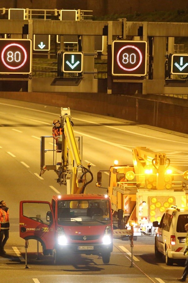 Sperrung aufgehoben Elbtunnel wieder frei NDR.de