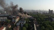 Drohnenaufnahme von einem Großbrand in Hamburg. © NonstopNews 