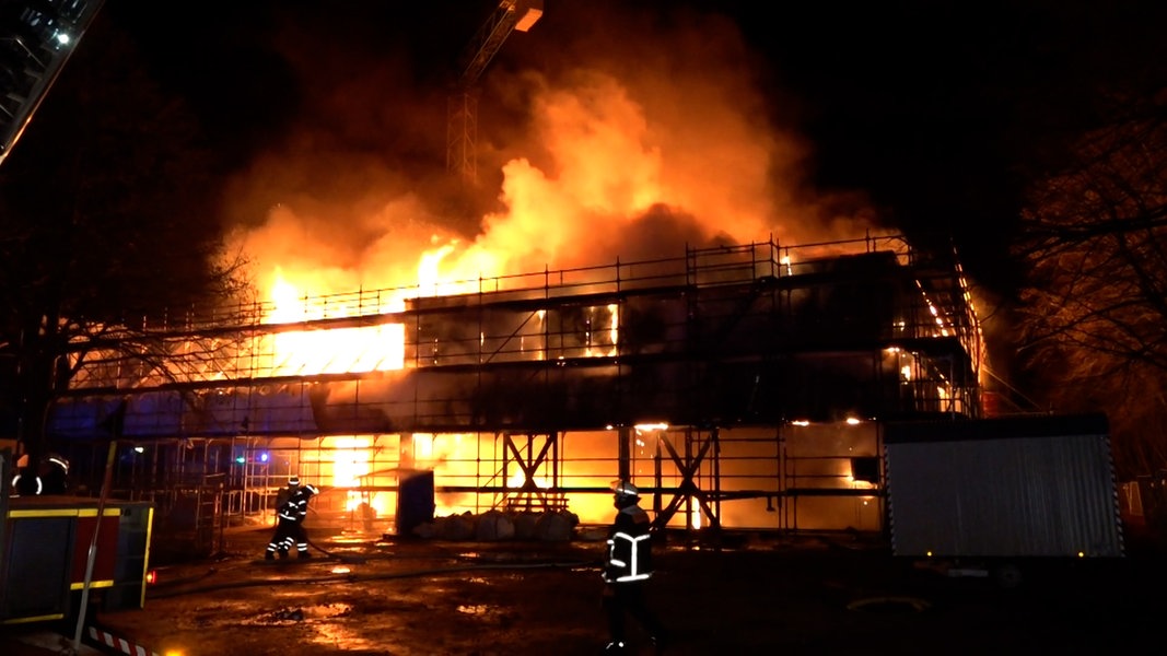 Feuer in Lohbrügge: Neubau der Grundschule abgebrannt