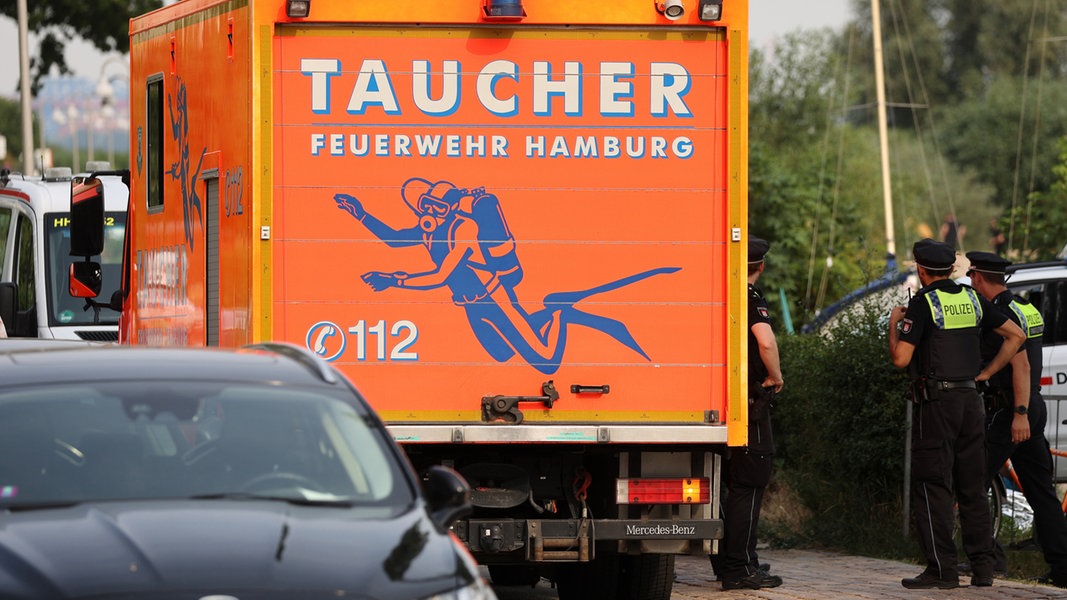 Hamburg: Kind in der Elbe versunken – Rettungskräfte im Großeinsatz