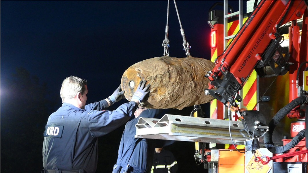 Fliegerbombe In Wilhelmsburg Erfolgreich Entschärft | NDR.de ...