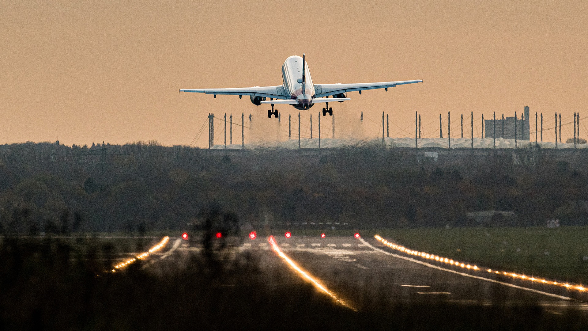 Hamburger Flughafen rüstet sich für Reisewelle in den Sommerferien