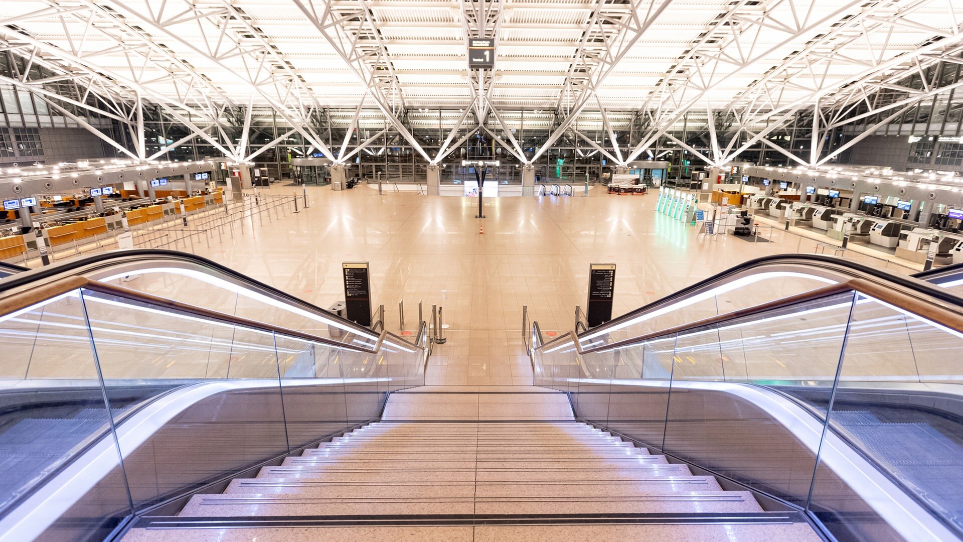 Keine Flüge: Streik legt Hamburger Flughafen lahm