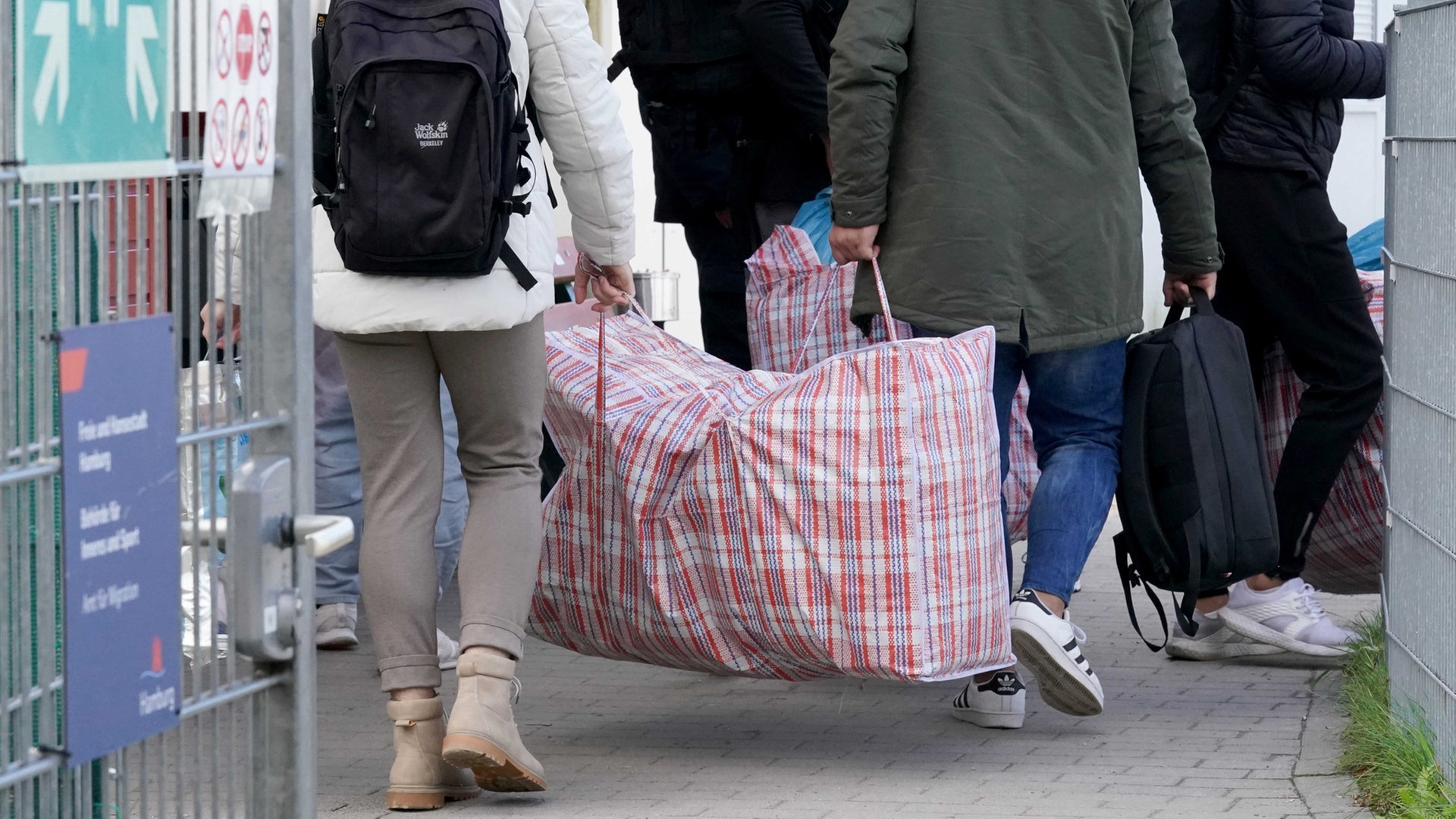 Bezahlkarte für Geflüchtete kommt in Hamburg in dieser Woche