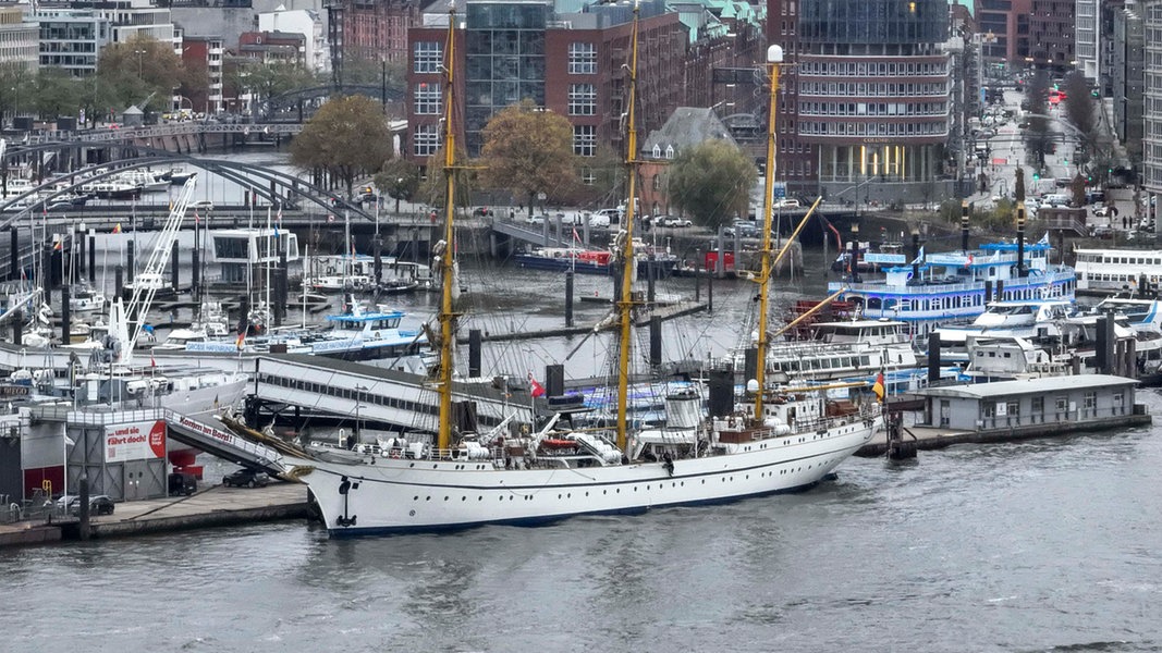 „Gorch Fock“ in Hamburg: Besichtigung heute und morgen möglich