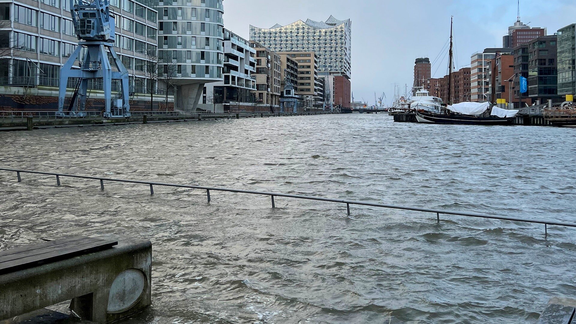 Sturm „Antonia“: Keine größeren Schäden in Hamburg