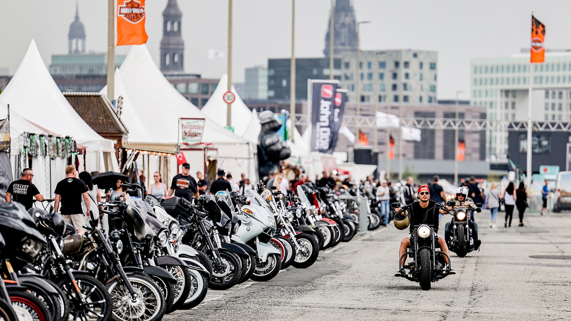 Harley Days in Hamburg: Doppeltes Jubiläum am Wochenende