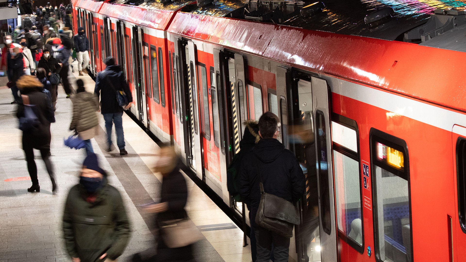 Wegen Krankheit: Zahlreiche Züge fallen aus