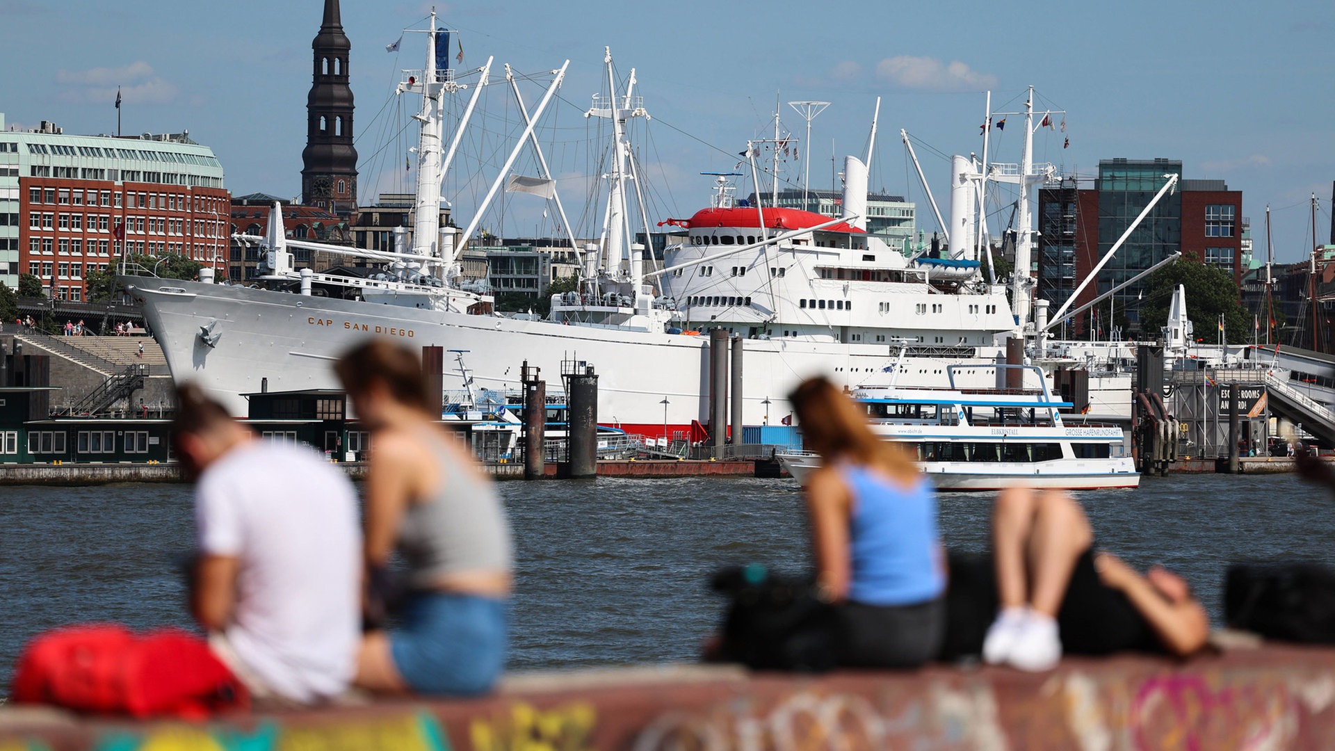 Gewitter beenden Hitze-Tag in Hamburg