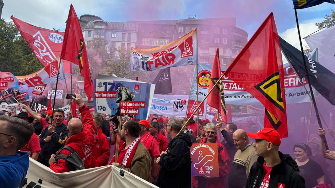 Metall- und Elektroindustrie: Tarifverhandlungen in Hamburg gestartet