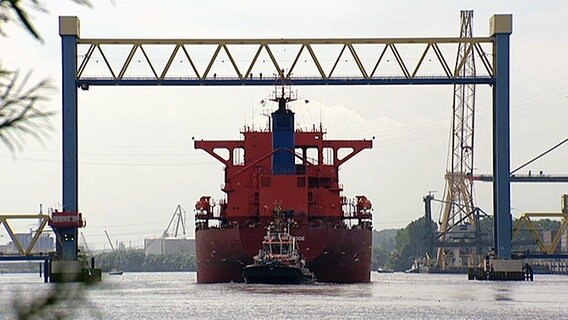 Kattwyk-Brücke in Hamburg-Harburg.  