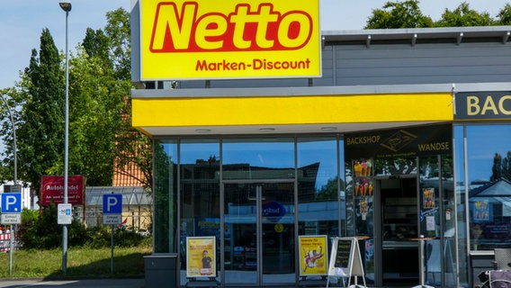 Ein Netto-Supermarkt in Hamburg (Symbolbild). © picture alliance / ABBfoto Foto: picture alliance / ABBfoto