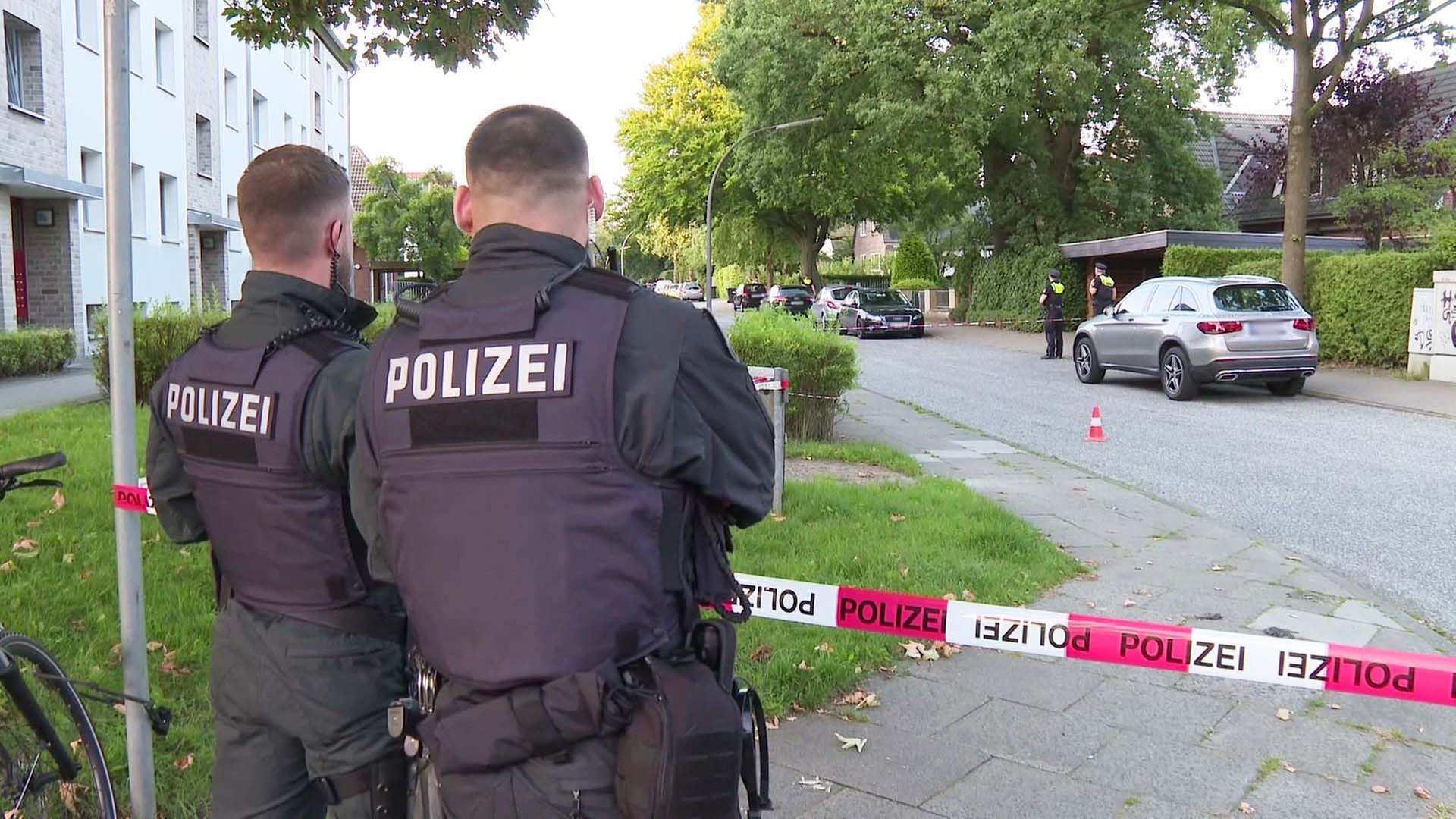 Festnahmen nach Schuss auf geparktes Auto in Niendorf