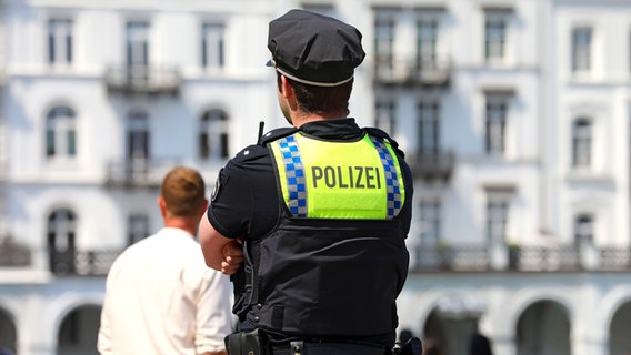 Polizei stellt Sicherheitskonzept für Einheitsfeier in Hamburg vor