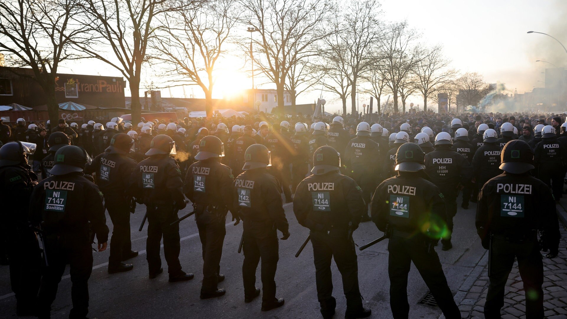 Hamburger Stadtderby verläuft für Polizei ohne Zwischenfälle