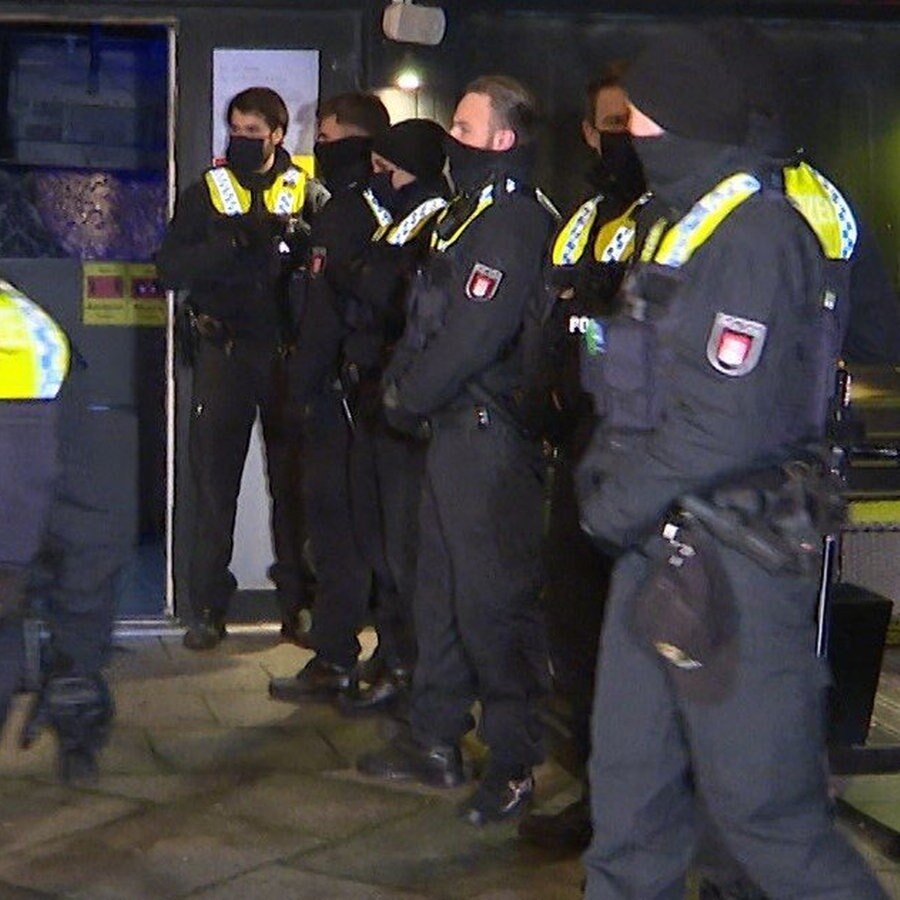 Polizei Lost Treffen In Keller Von Hamburger Shisha Bar Auf Ndr De Nachrichten Hamburg