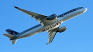 Ein Flugzeug der Airline Qatar Airways. © picture alliance / ipa-agency 