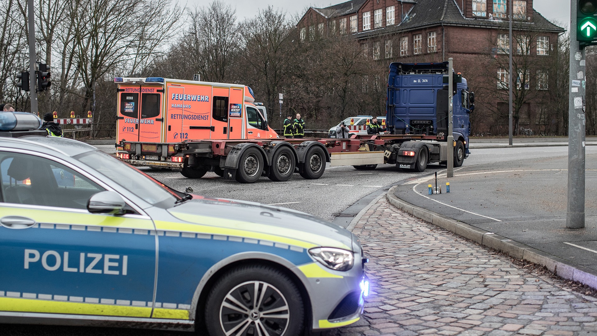 Erneut tödlicher Unfall in Hamburg: Lkw erfasst Radfahrer