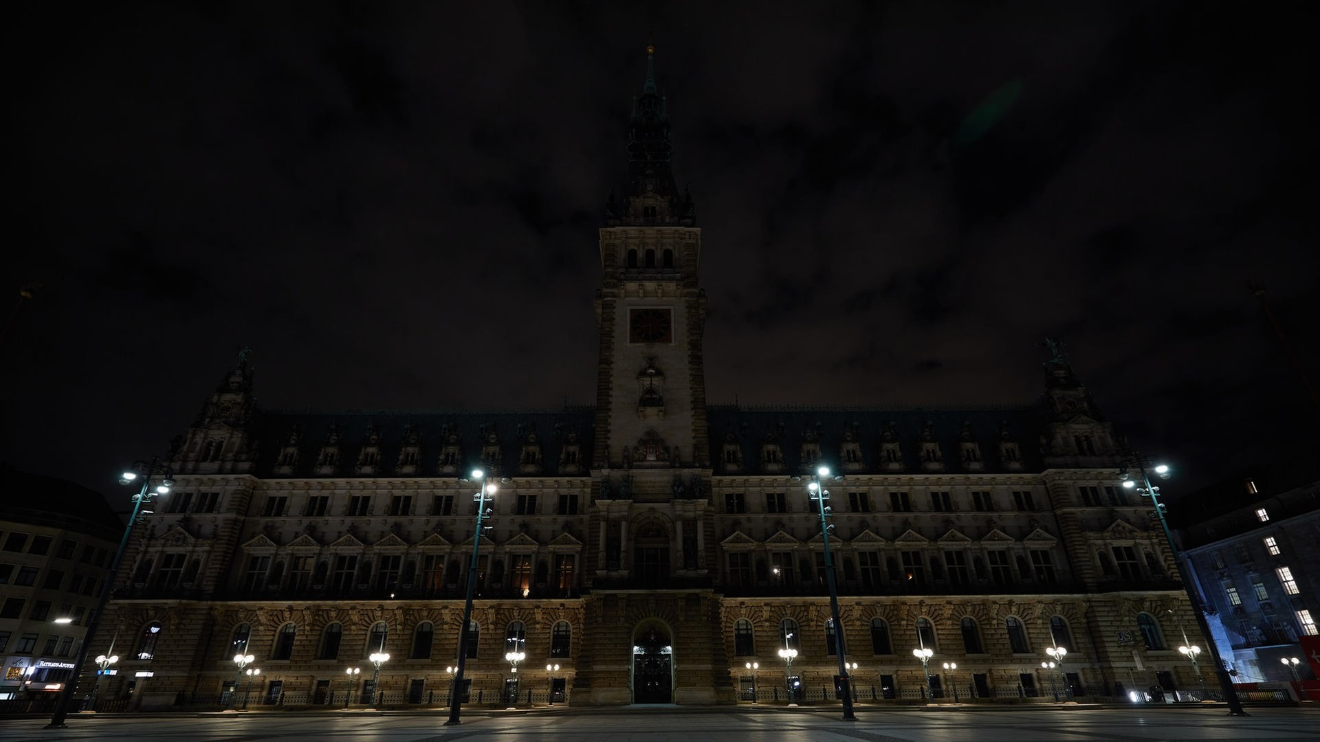 Licht aus: Hamburg beteiligt sich an Aktion für Klimaschutz