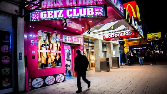 St. Pauli Kiezkirche unweit der Reeperbahn NDR.de