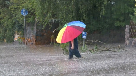 Eine Überflutete in Hamburg. © TNN Foto: Screenshot