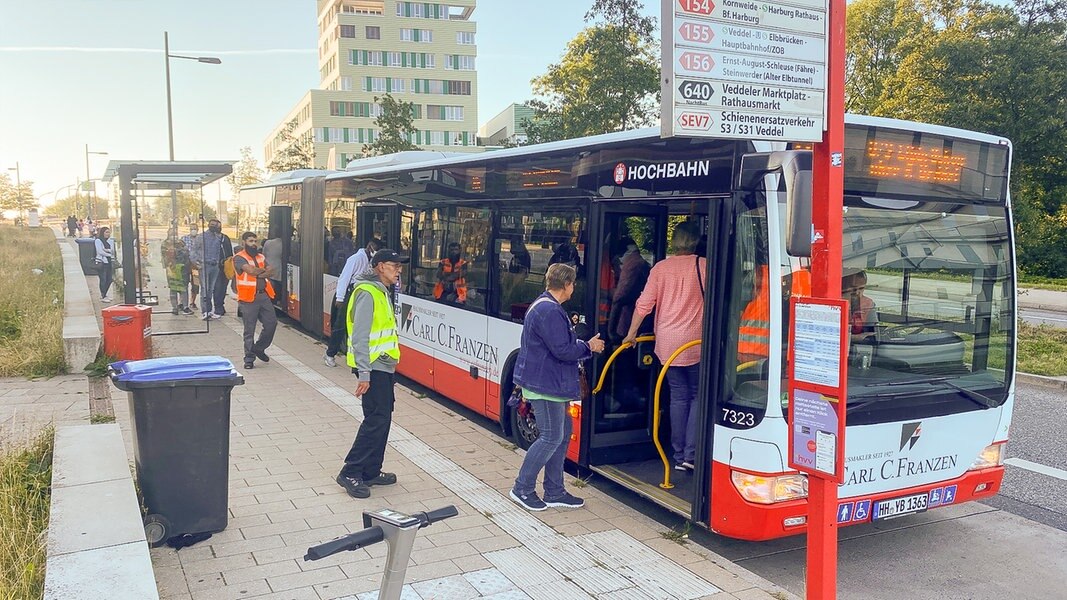 After truck fire: S-Bahn traffic in Hamburg further restricted  NDR.de – News