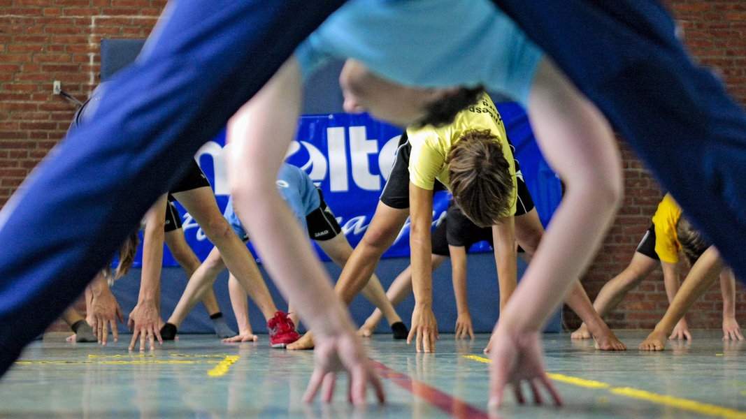 Schülerrat Mecklenburg-Vorpommerns plädiert für Noten im Sportunterricht erst ab Klasse 8