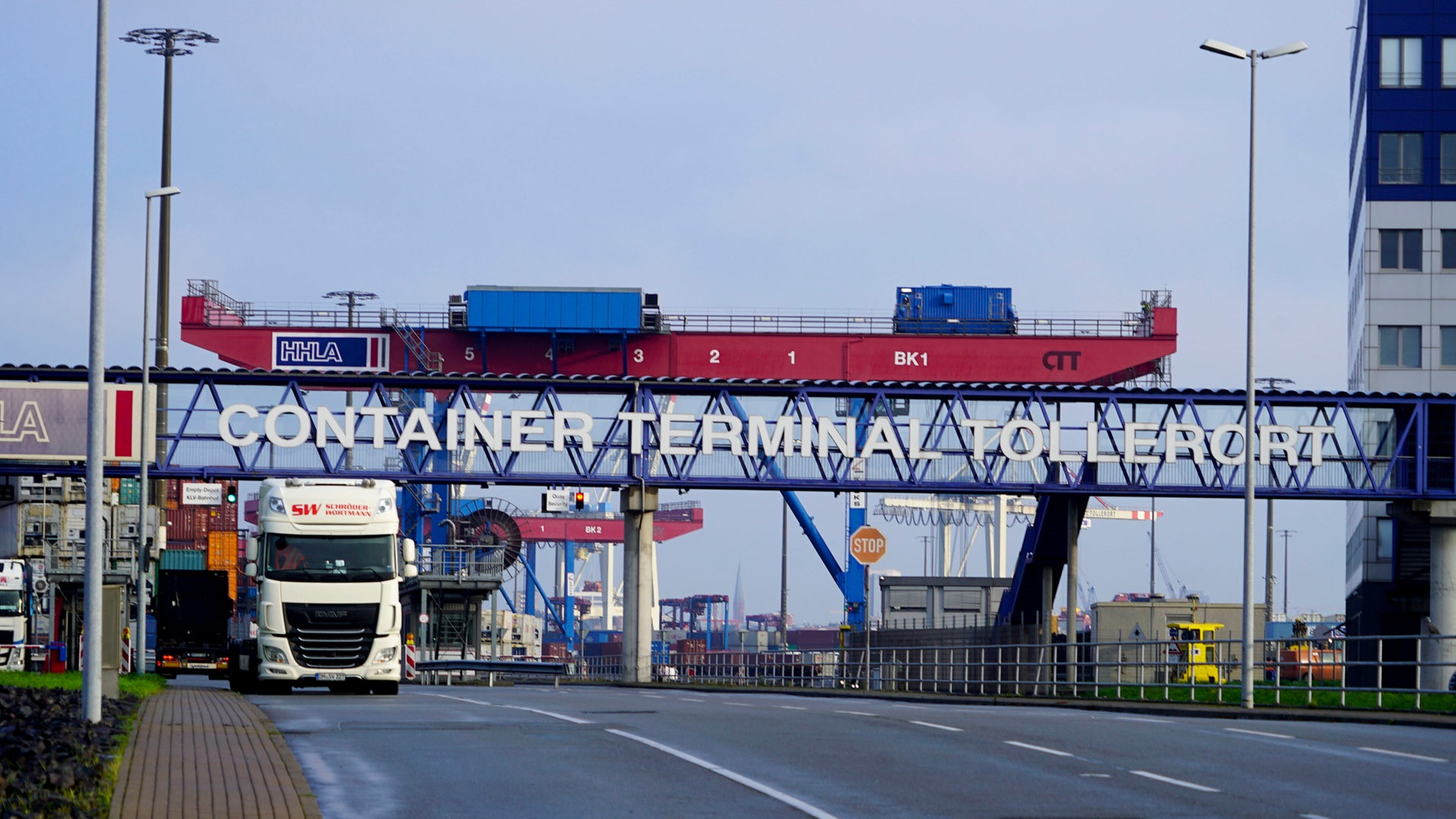 Hamburger Hafen-Deal mit Chinesen vor der Entscheidung