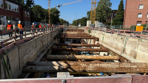 Eine Baustelle für den Ausbau der U4. © NDR Foto: Anna Rüter