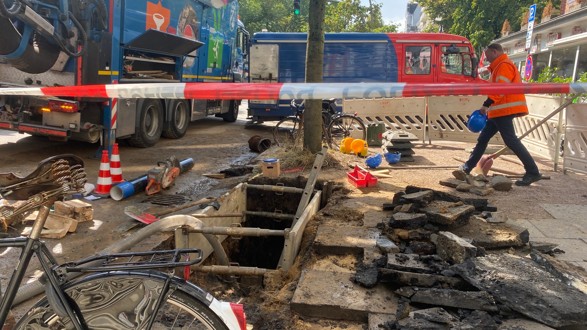 Wasserrohrbruch im Eppendorfer Weg: 130 Haushalte betroffen