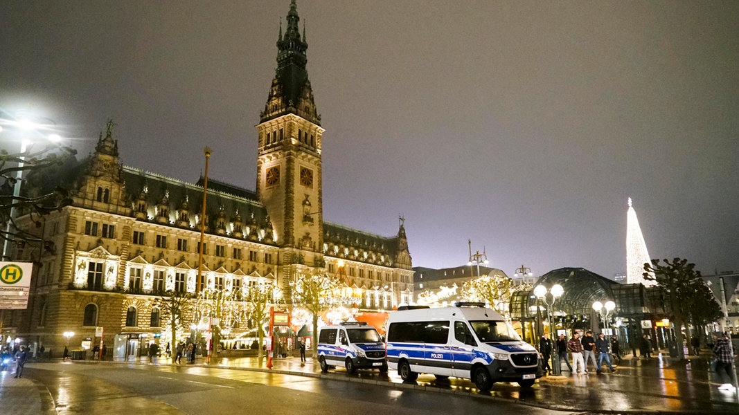 Anschlag in Magdeburg: Mehr Polizei auf Hamburger Weihnachtsmärkten