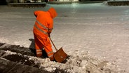 Winterdienst der Stadtreinigung Hamburg. © NDR Foto: Screenshot