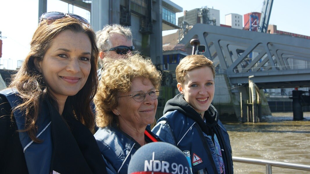 Mit Julia Sen durch den Hamburger Hafen | NDR.de - Wünsch Dir Deinen NDR