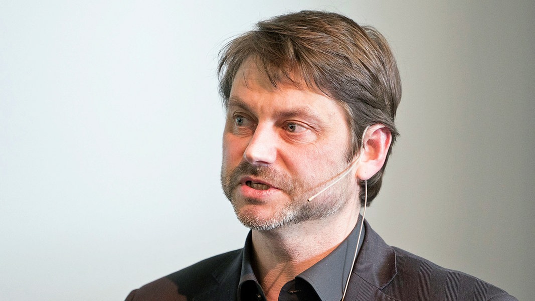 Porträt Andreas Speit, Journalist und Extremismus-Experte